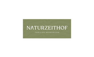 A logo of the Naturzeithof, which offers family and mountain holidays. The colors are soft and connected to nature. | © Naturzeithof Logo